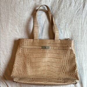 Elegant Tan Crocodile-Embossed Tote Bag